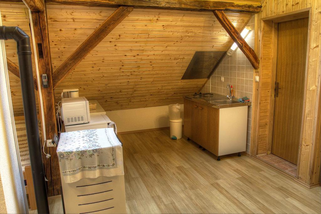 Apartman Anka Ratkovica Exterior photo